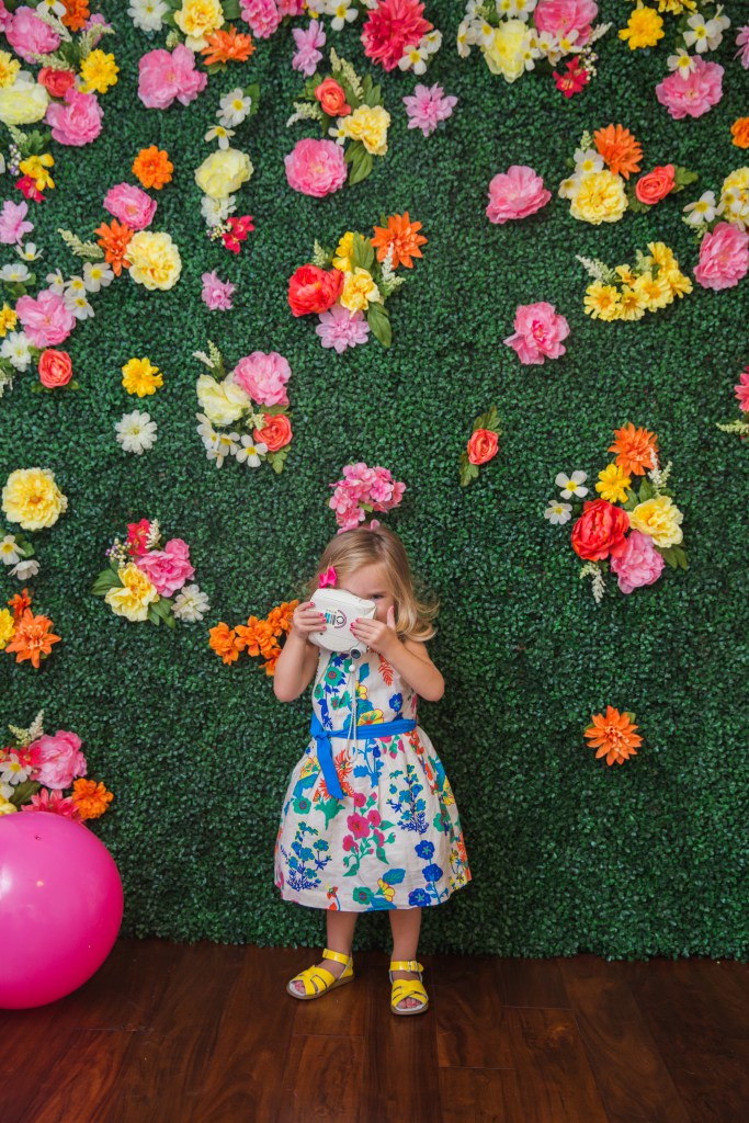 HOW TO MAKE A BOXWOOD BACKDROP featured by top Houston party blogger, Cake and Confetti