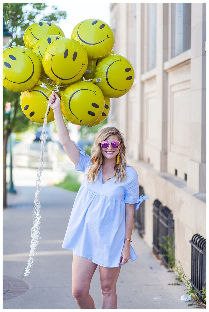 HOW TO SPREAD KINDNESS ONLINE: 5 FUN WAYS featured by top Houston lifestyle blogger, Cake and Confetti