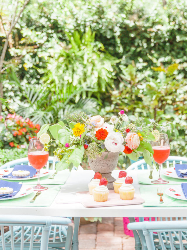 STRAWBERRY INSPIRED OUTDOOR PARTY STORY