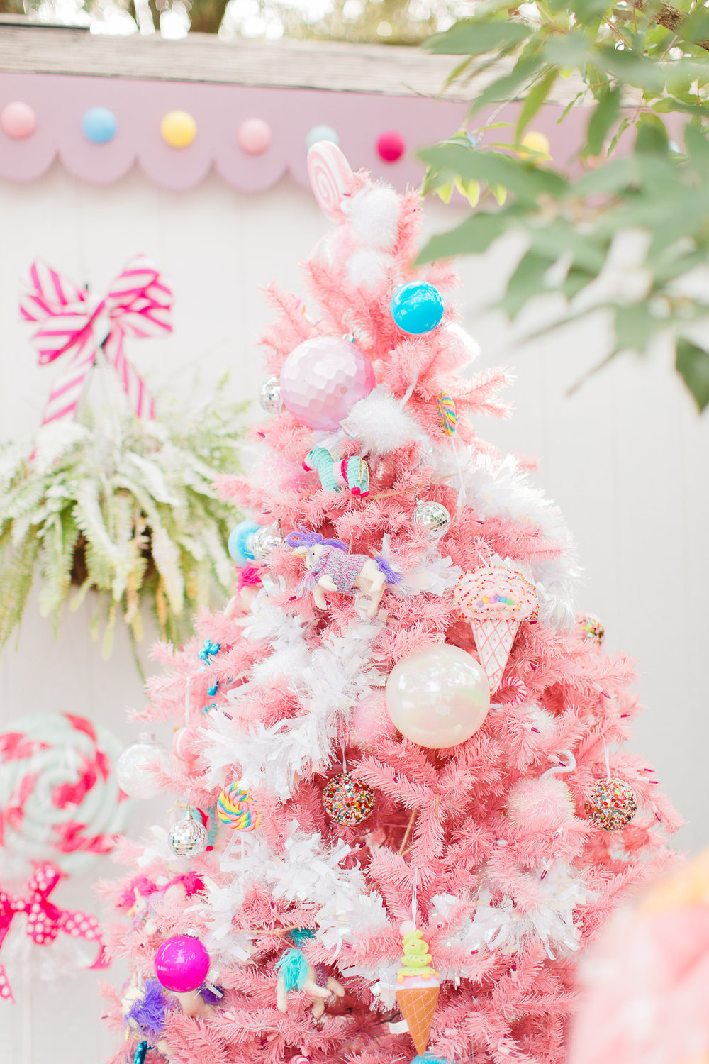 A SWEET CANDY THEMED BIRTHDAY PARTY featured by top Houston party blogger, Cake and Confetti