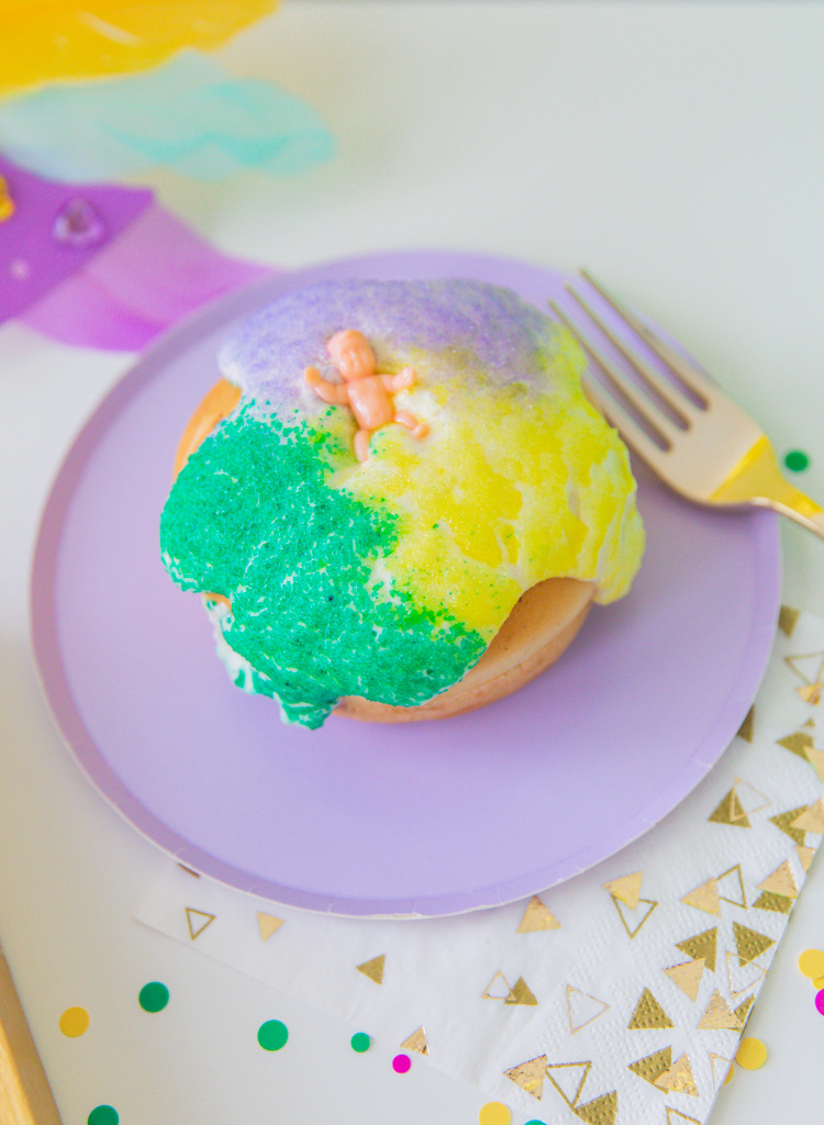 mini king cake with baby